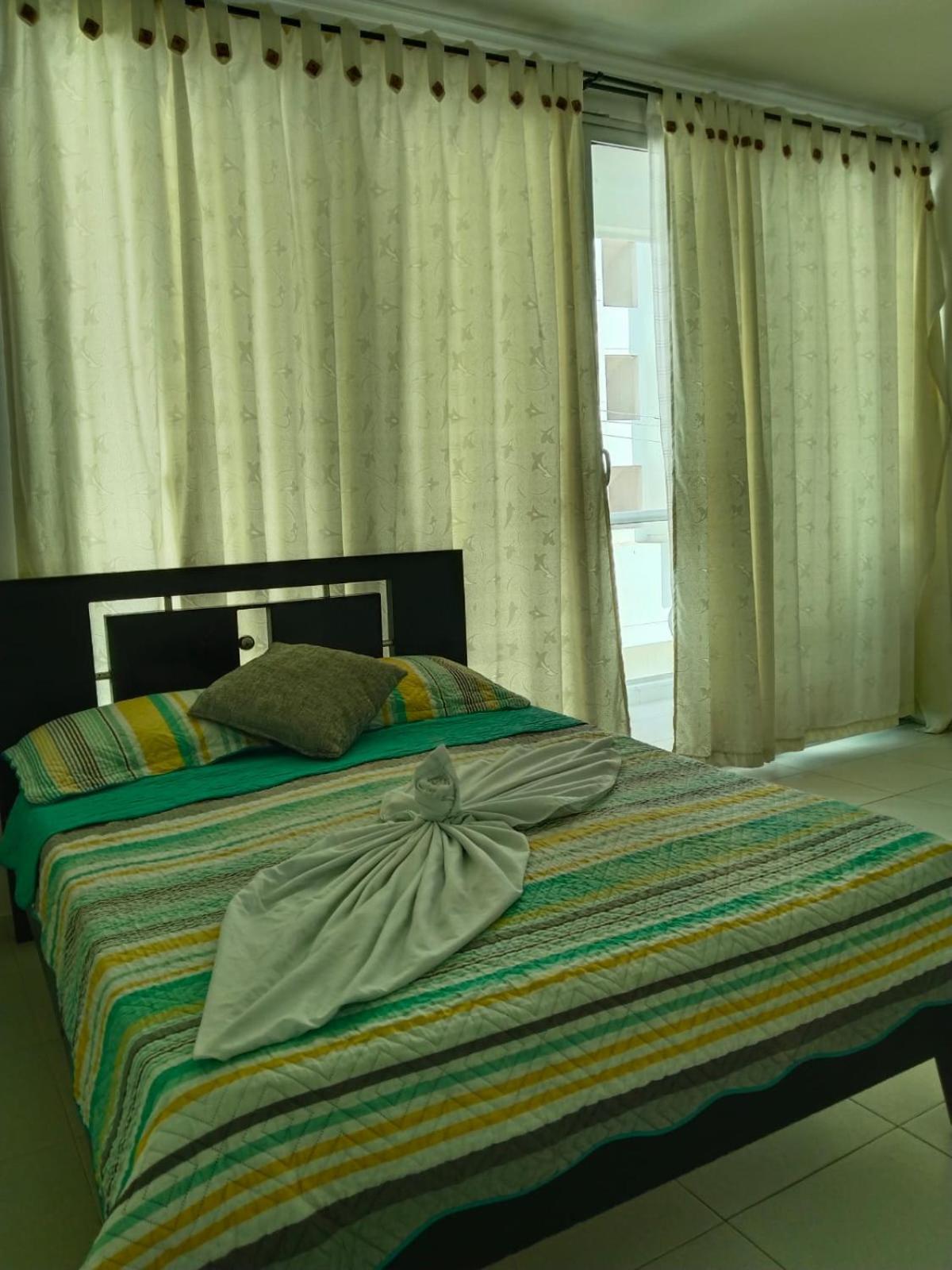 Aw Hotel Rodadero Suites 圣玛尔塔 外观 照片