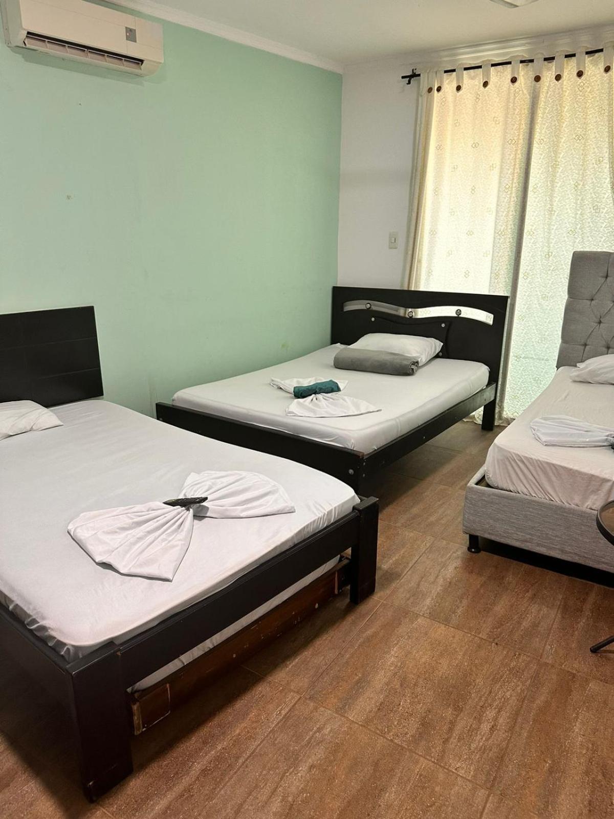 Aw Hotel Rodadero Suites 圣玛尔塔 外观 照片